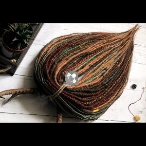 NEVER WORN DE DREADS